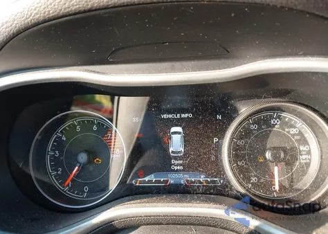 2016 Jeep Cherokee Trailhawk from USA, damaged, VIN 1C4PJMBS5GW102595